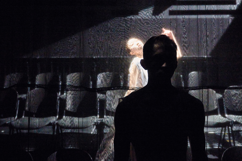 LICHT - 
NEUE TANZSTÜCKE VON HENRY DANIEL, YUEXUAN GUI UND DAMIAN GMÜR